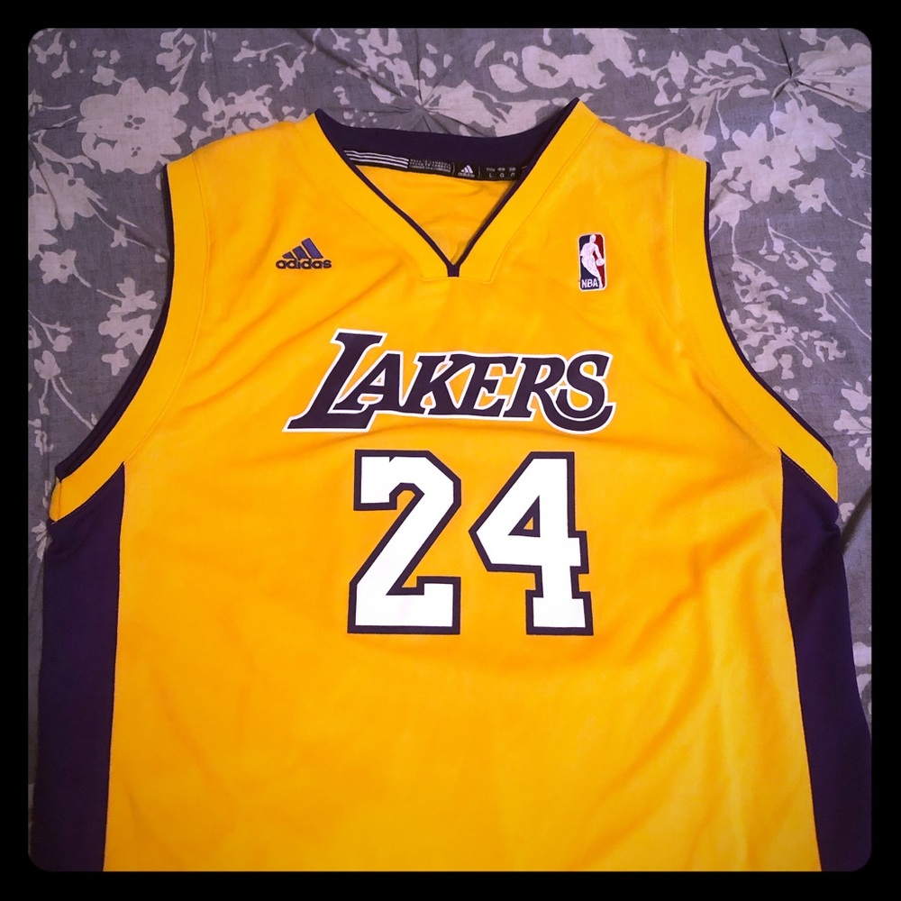 Lakers Kobe Bryant Adidas jersey #24 boys large